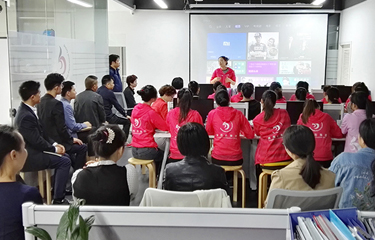 亮而彩鳳凰時代2周年慶典活動總結會