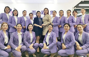 亮而彩美容導師6天內訓會