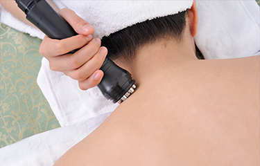 肩部按摩器使用的規(guī)范是什么？適合什么人使用？